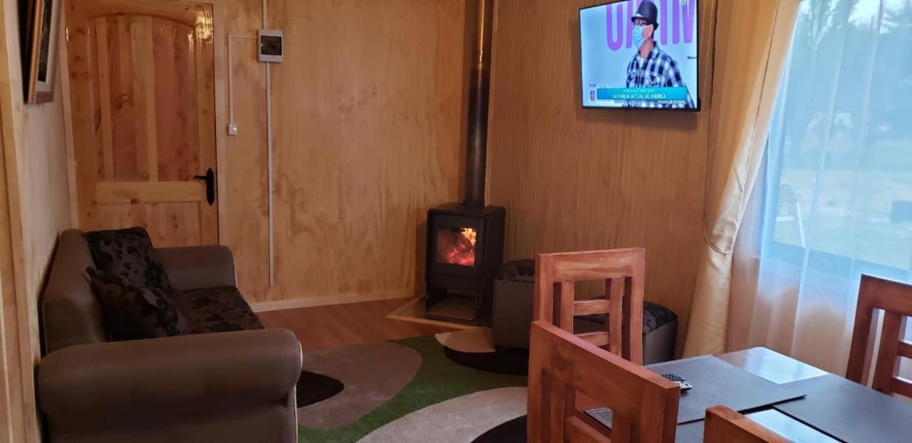Cabanas P Y R Los Canelos Hornopiren Eksteriør bilde